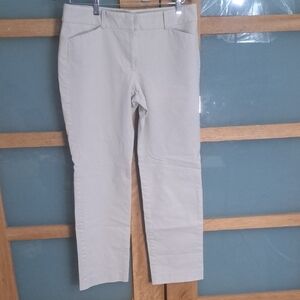 Ann Taylor Women's Cream Chinos Sz 8 Inseam 27